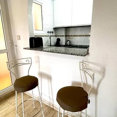 Cozy And Bright Locos Apartment